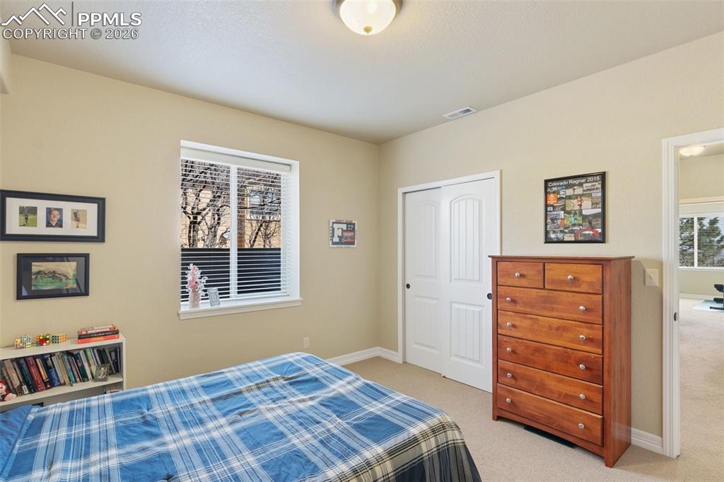 Image 25 of 47: Bedroom