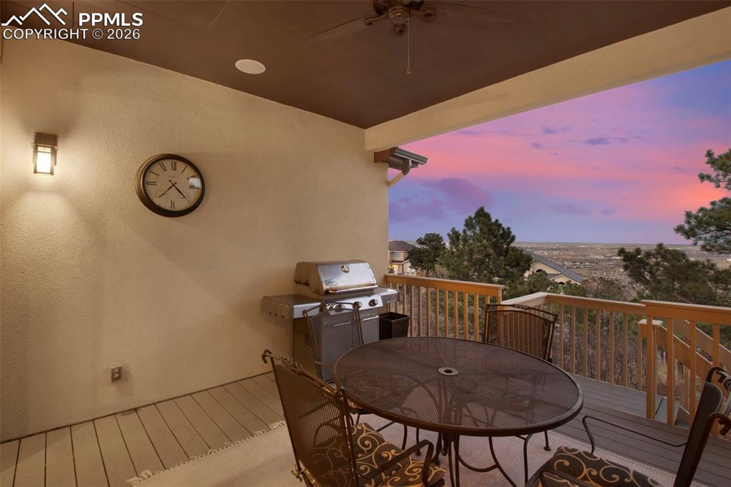 Image 33 of 47: Balcony