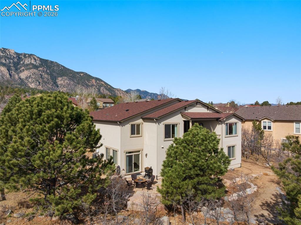 Image 38 of 47: Back of Structure