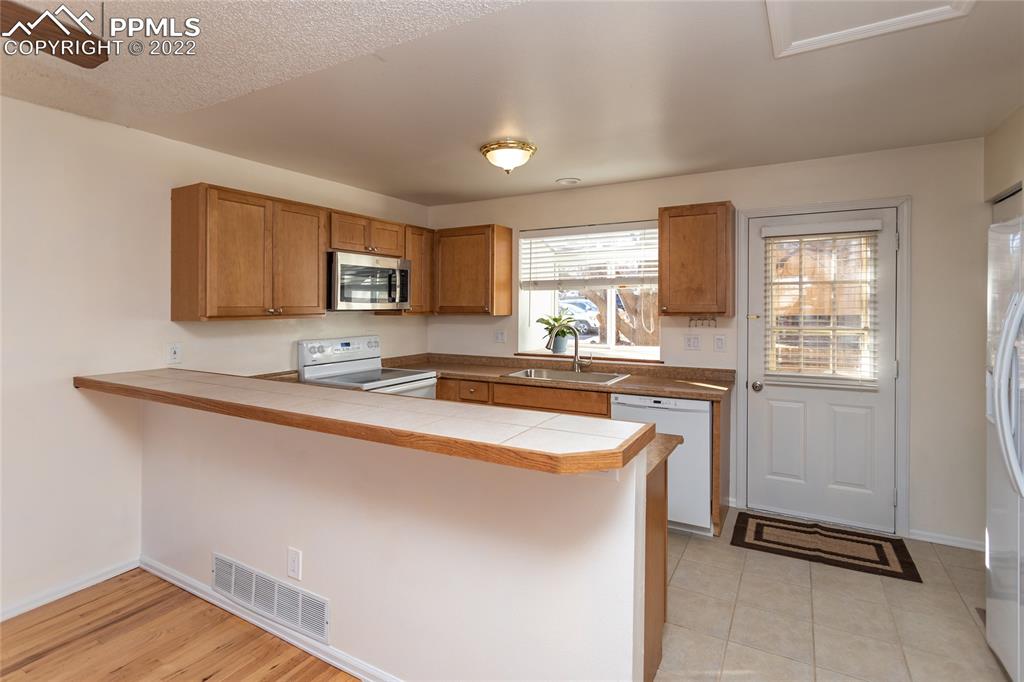 Listing 9253024, Image 13 of 31