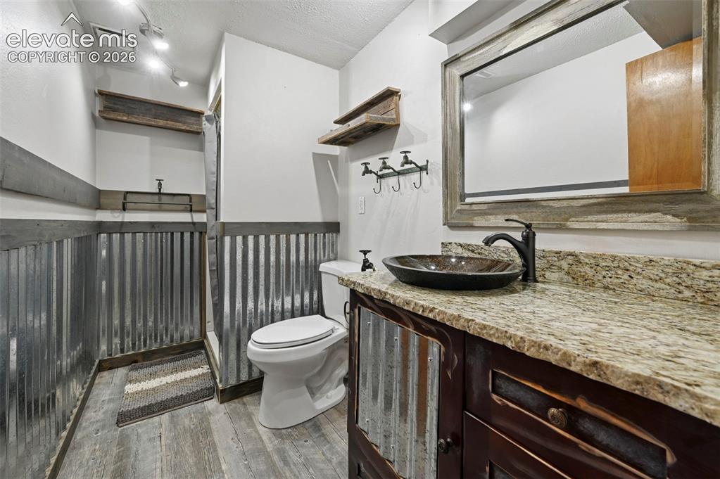 Image 45 of 50: Basement bathroom