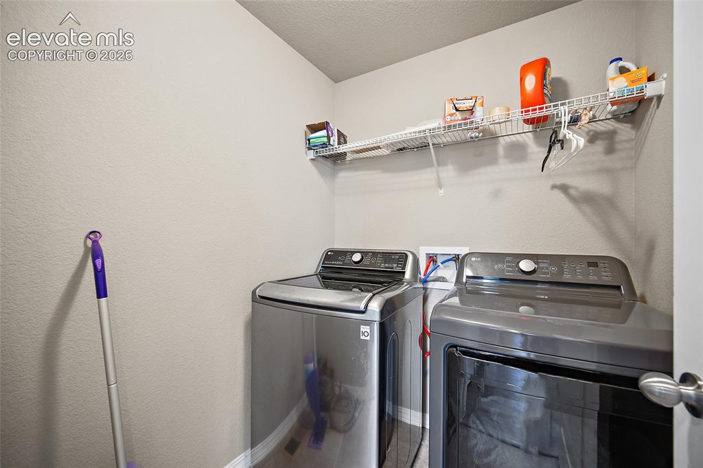 Image 8 of 37: Laundry