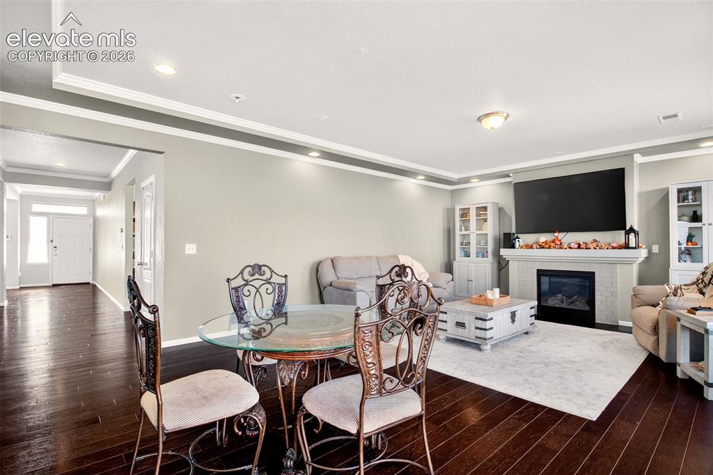 Image 11 of 45: Family Room