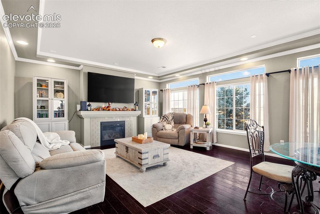 Image 12 of 45: Family Room