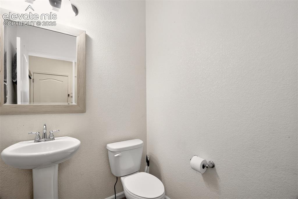 Image 14 of 45: Bathroom