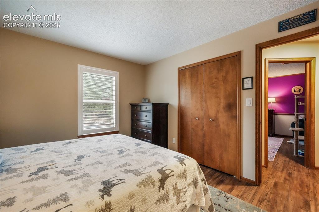 Image 35 of 50: Office or additional walk in closet area in primary bedroom
