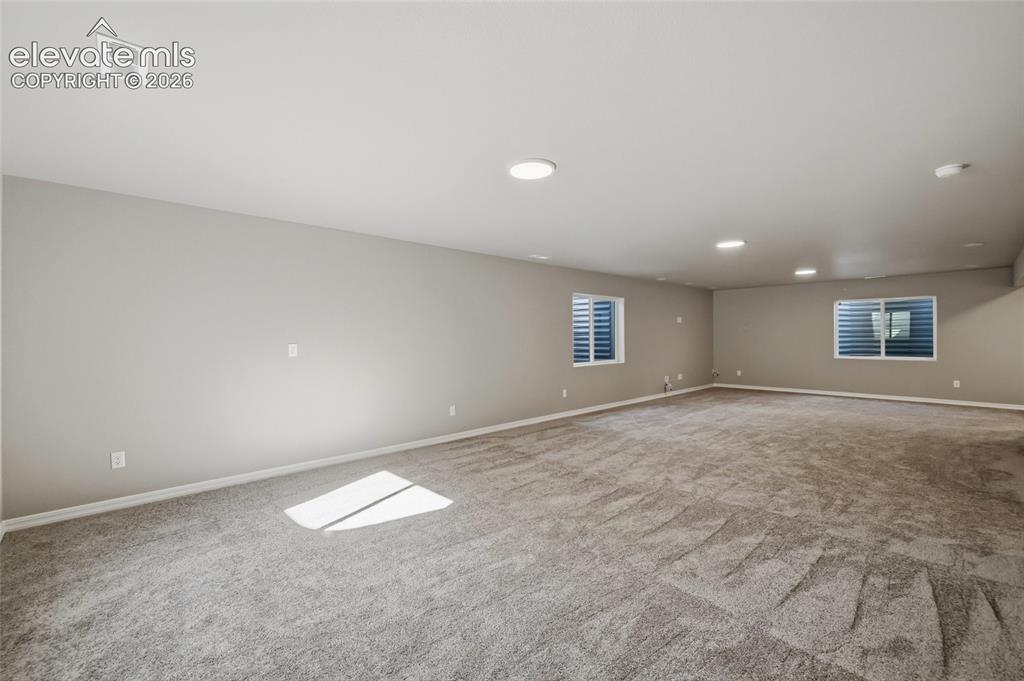 Image 30 of 43: Family Room