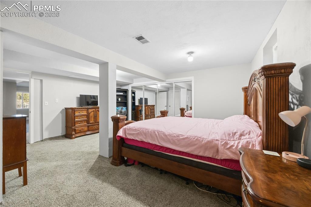 Image 42 of 50: Bedroom