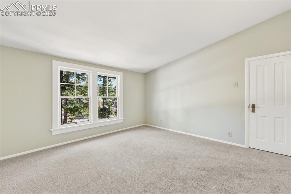 Image 34 of 47: Bedroom #4 - Upper Level