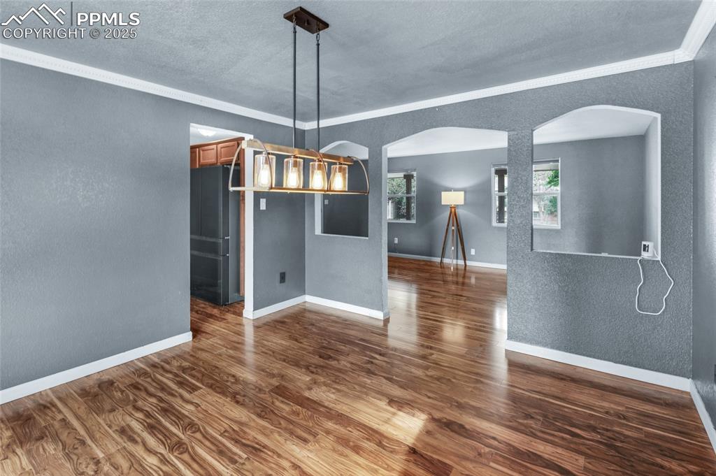 Image 12 of 48: Dining Area