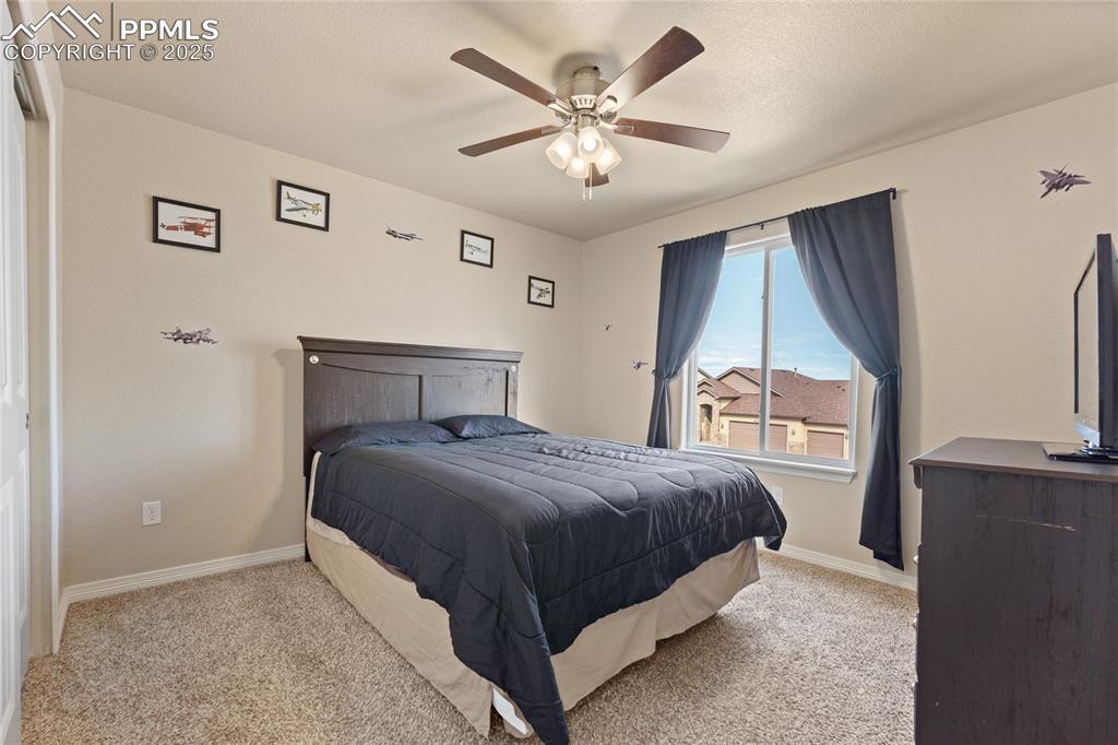 Image 24 of 38: Upstairs Bedroom #2