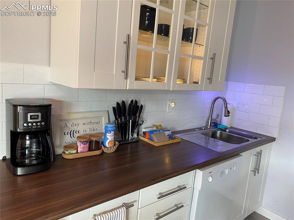 Image 10 of 13: No Description Available