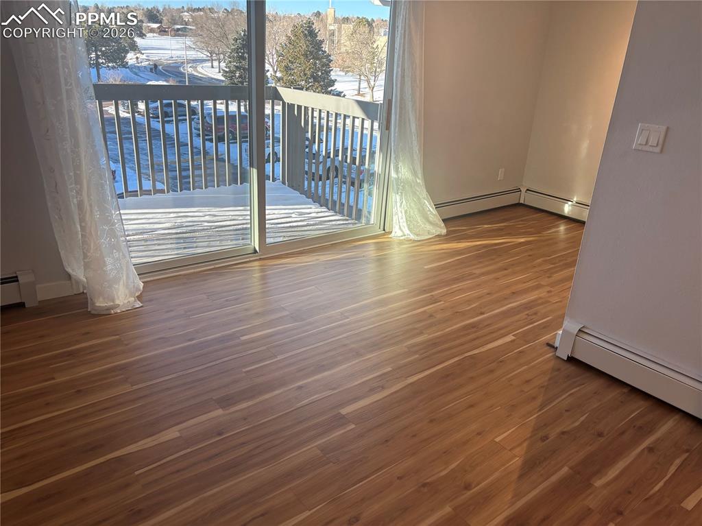 Image 3 of 13: No Description Available