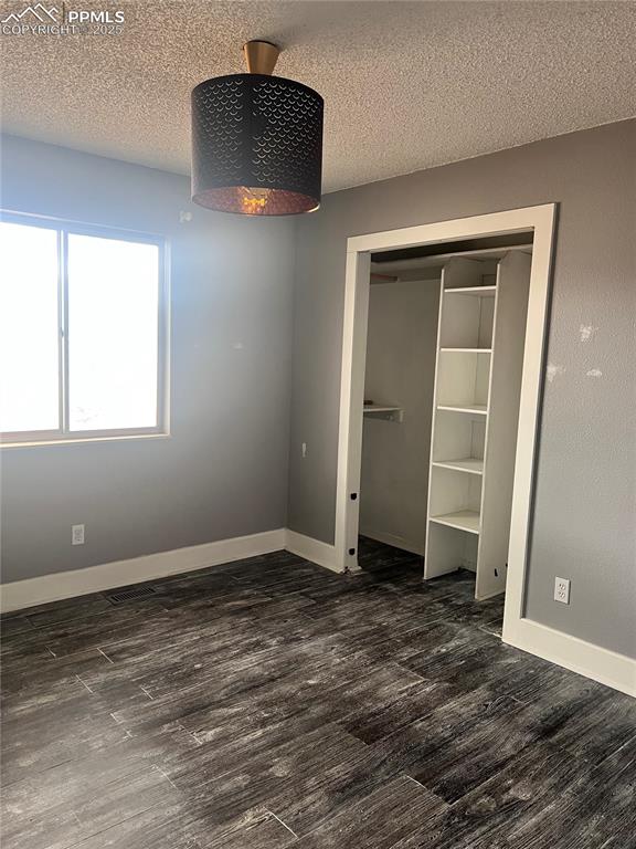 Image 10 of 17: Bedroom 3