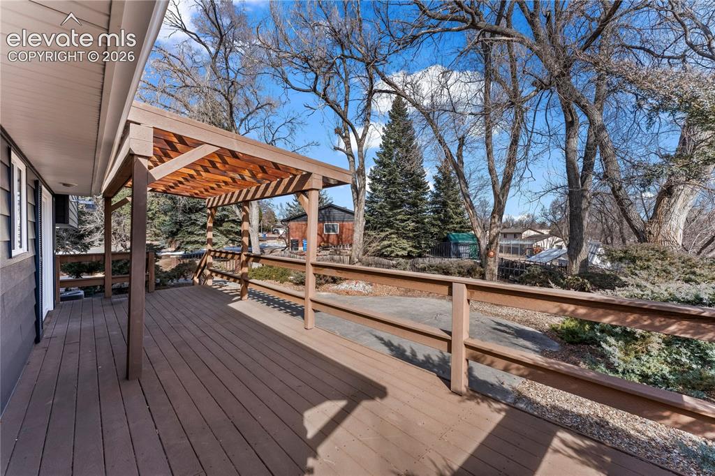Image 39 of 49: Huge composite deck