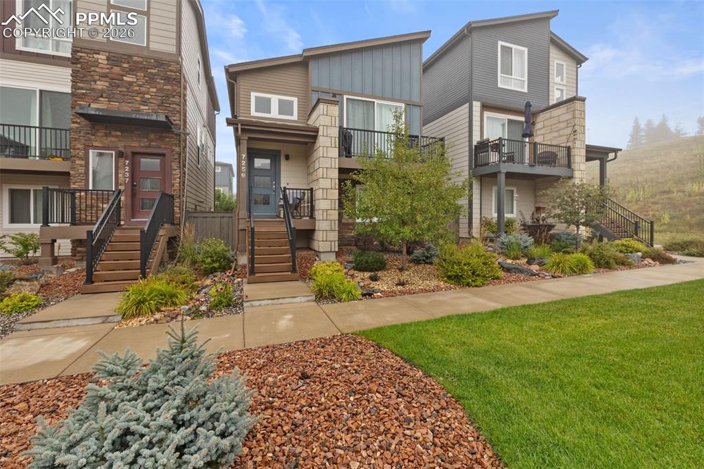 Image 2 of 39: Front of Structure