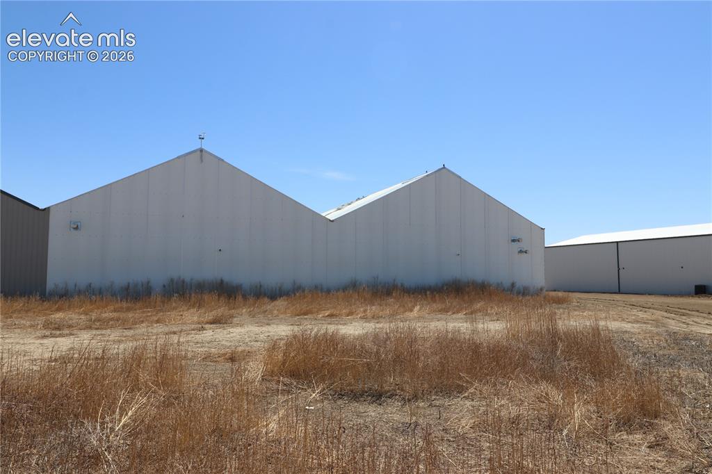 Image 9 of 38: Side of Structure