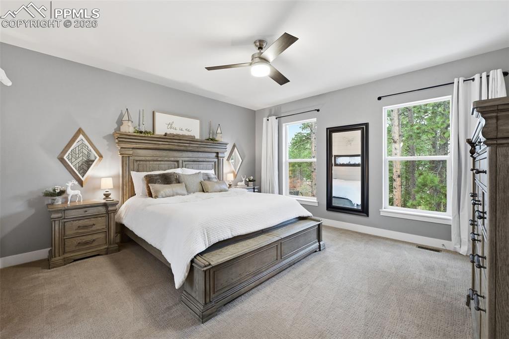 Image 22 of 50: Owner