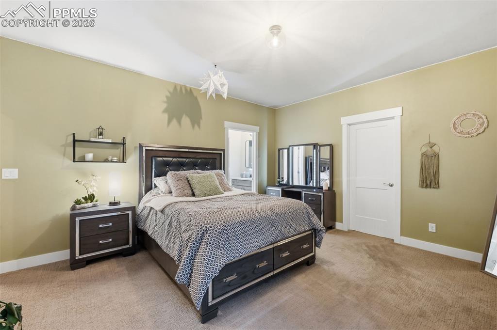 Image 35 of 50: JR Suite - Basement