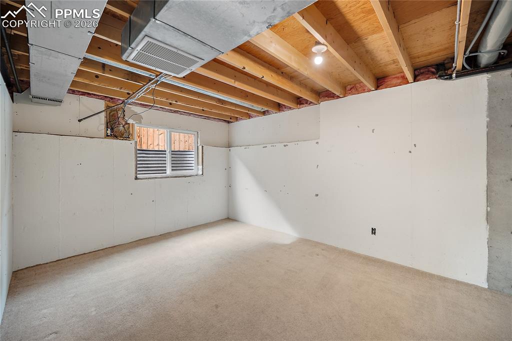 Image 22 of 25: Bedroom 2 - New Carpet, Windows, Doors, Lighting and Paint