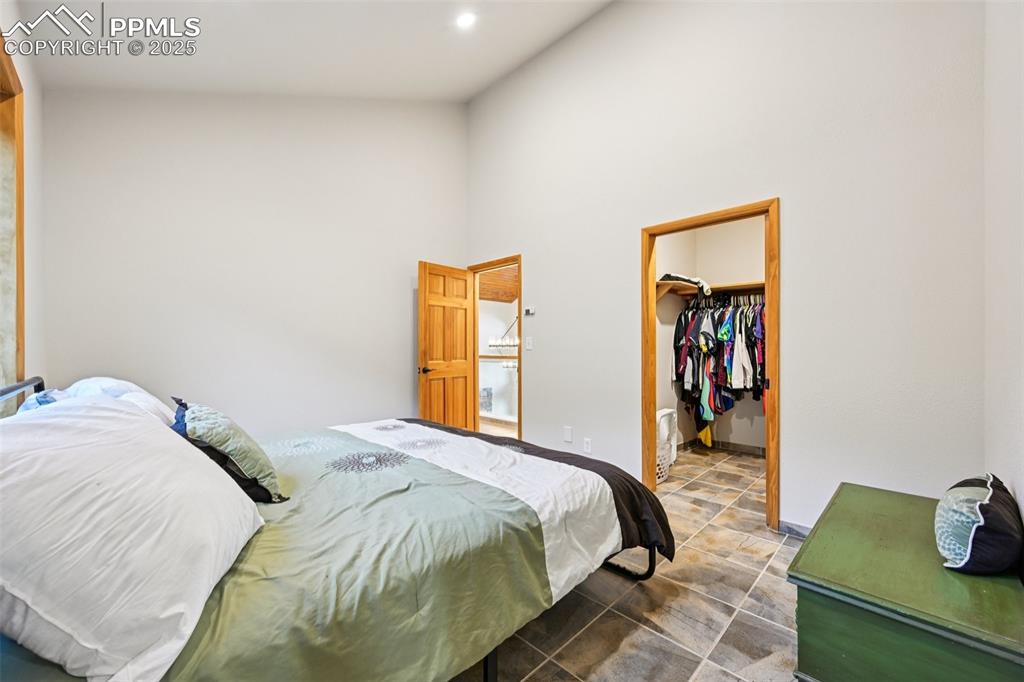 Image 32 of 50: Additional view of bedroom 3