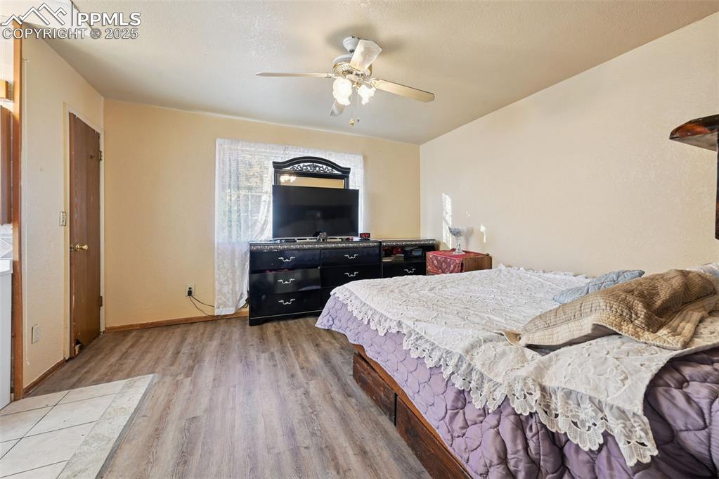 Image 15 of 31: Master Bedroom