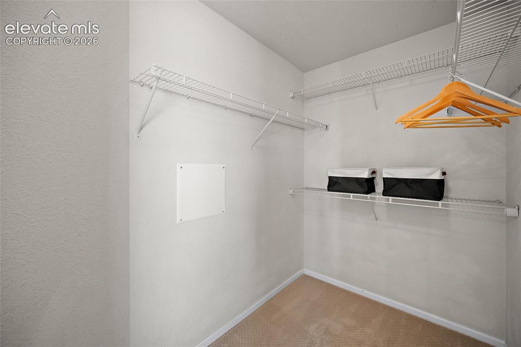 Image 14 of 28: Closet