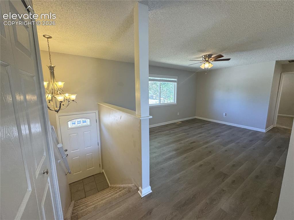 Image 11 of 22: Kitchen