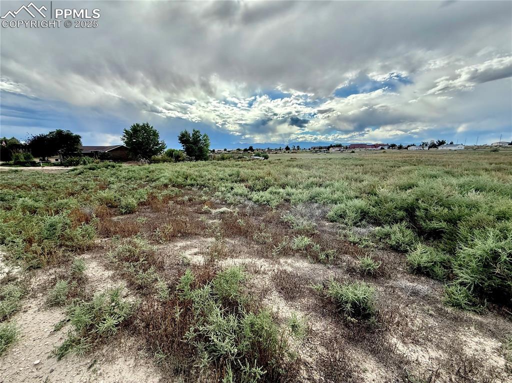 Image 5 of 6: View of nature with rural landscape