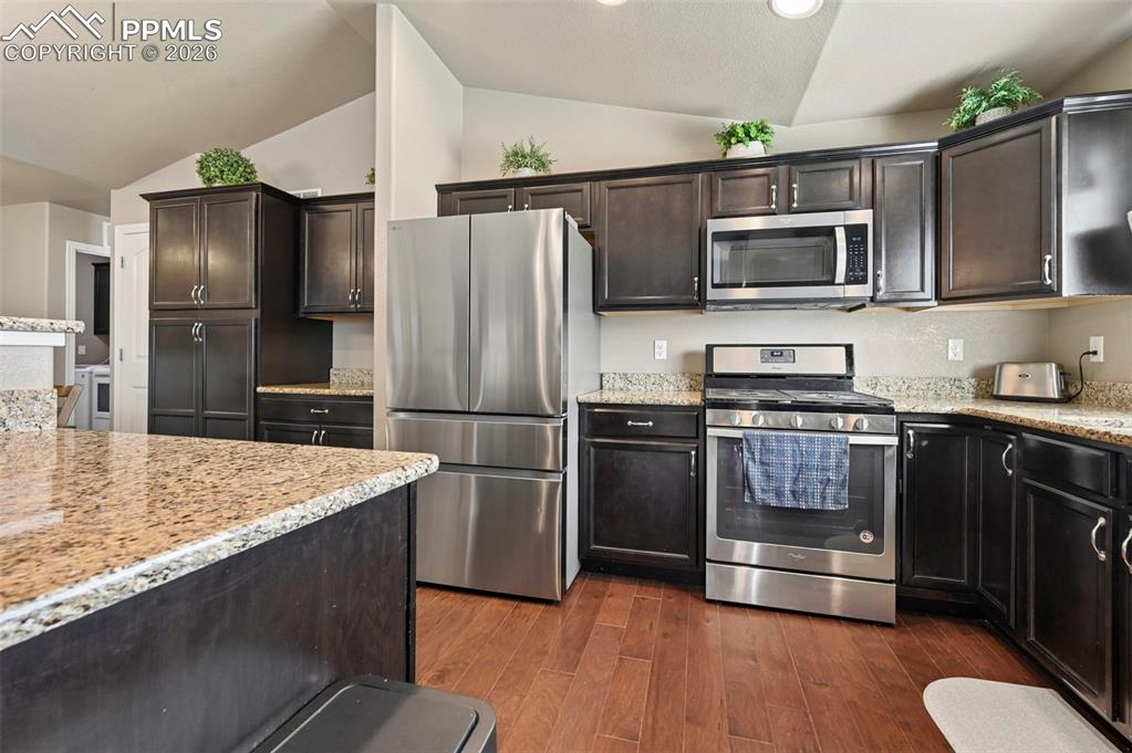 Image 8 of 42: Kitchen