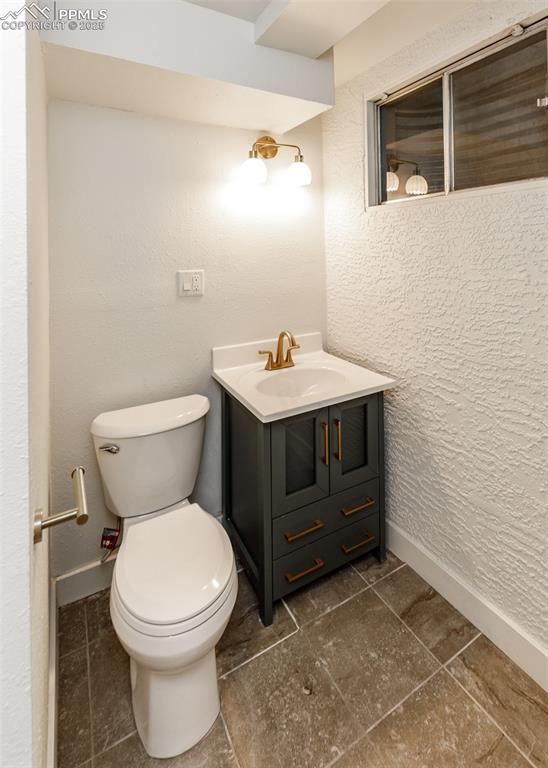 Image 15 of 23: Bathroom