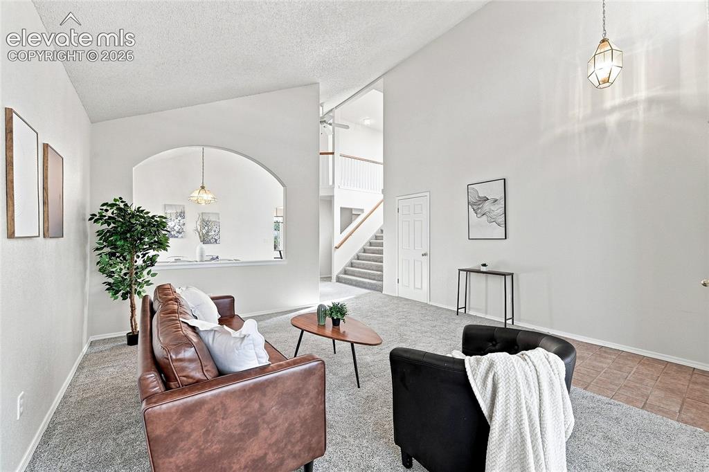 Image 4 of 27: Living Room