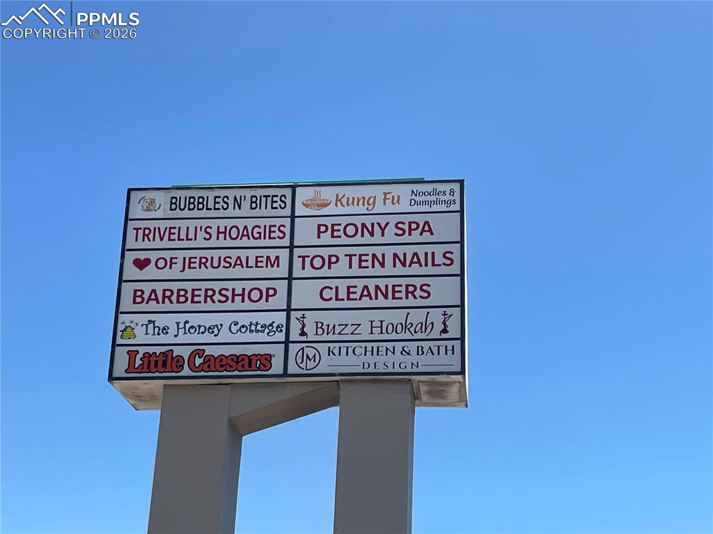 Image 3 of 11: Exterior view