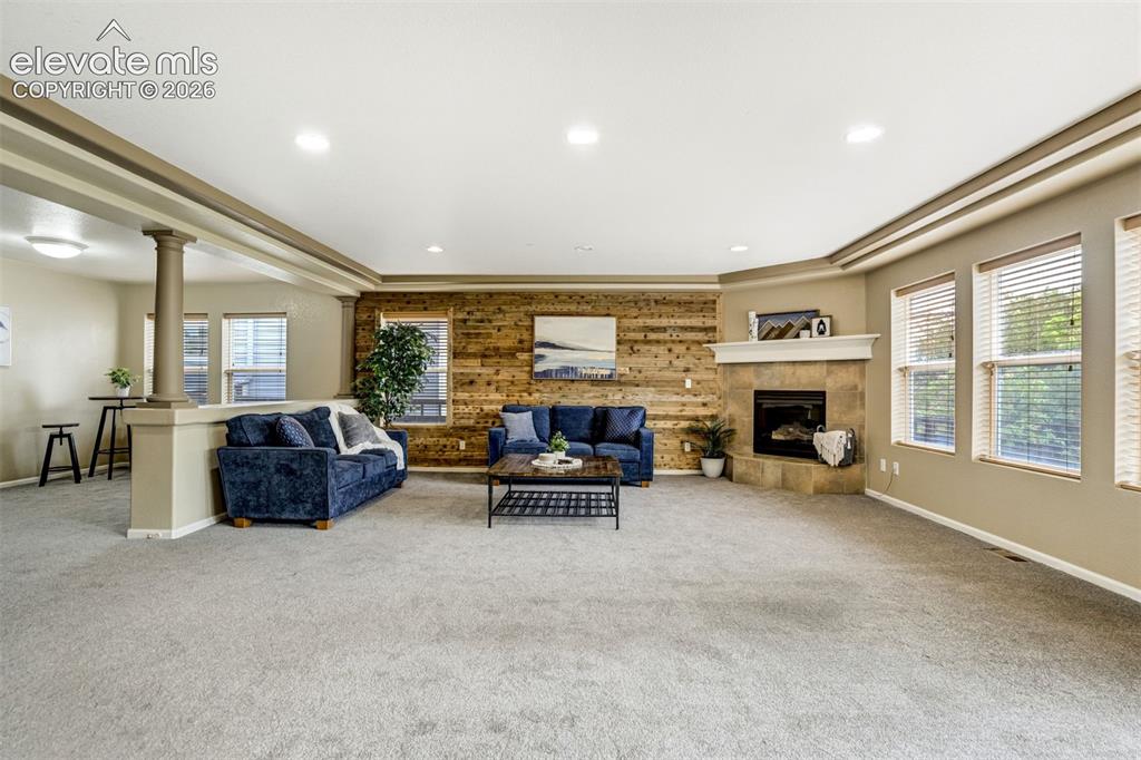 Image 6 of 33: Living Room