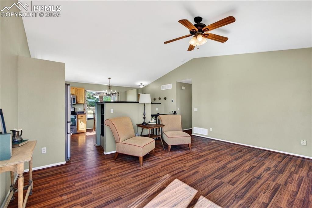 Image 7 of 39: Sitting Room