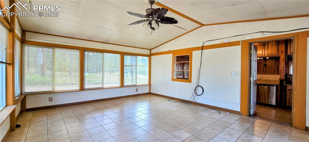 Image 20 of 48: View of unfurnished sunroom
