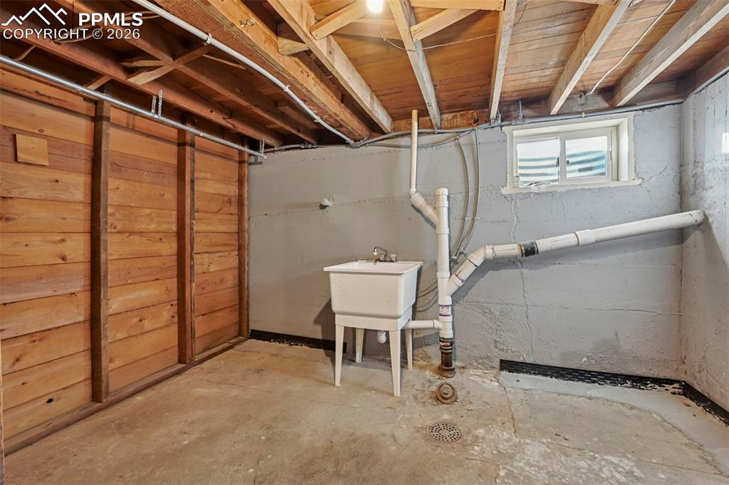 Image 28 of 39: Basement