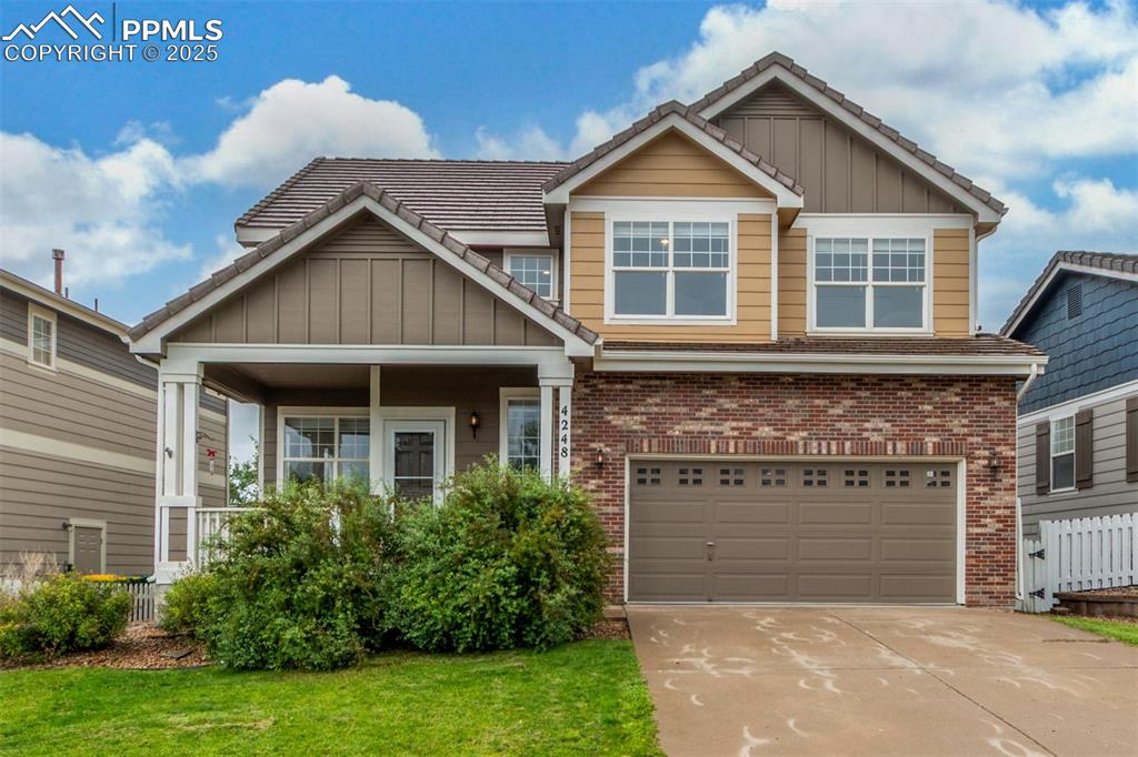 Image 3 of 50: Front of Structure