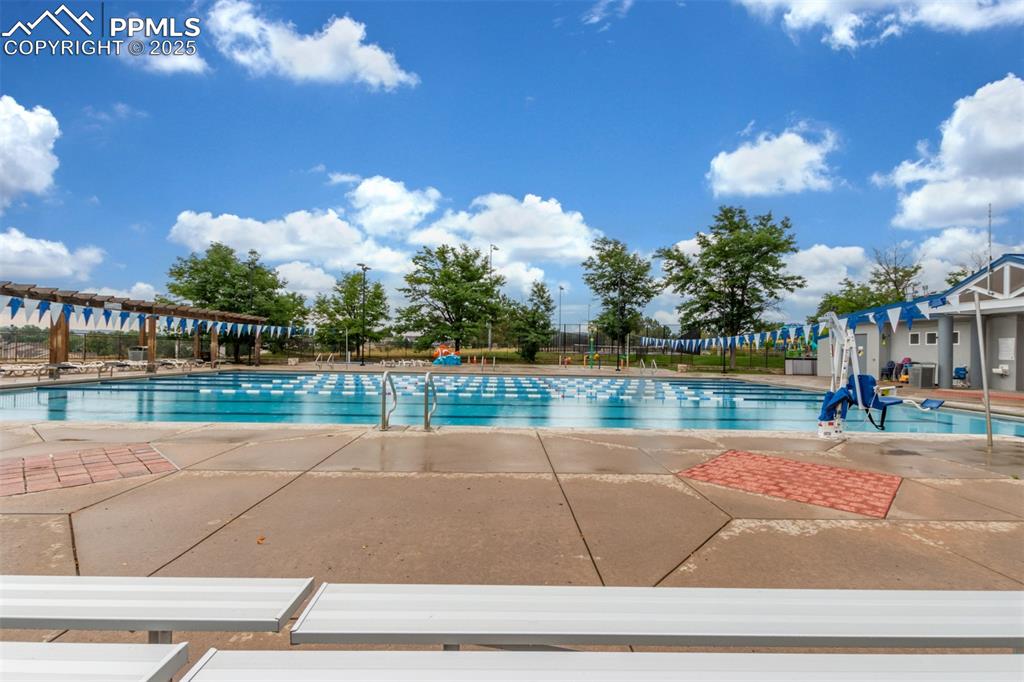 Image 50 of 50: Pool