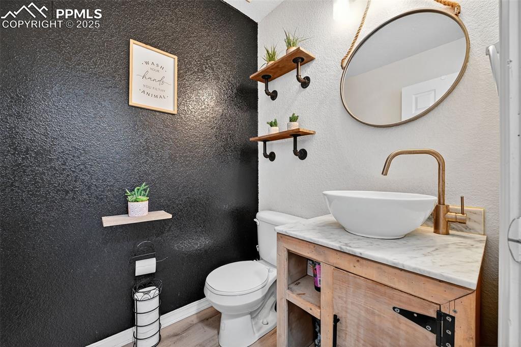 Image 8 of 34: Bathroom