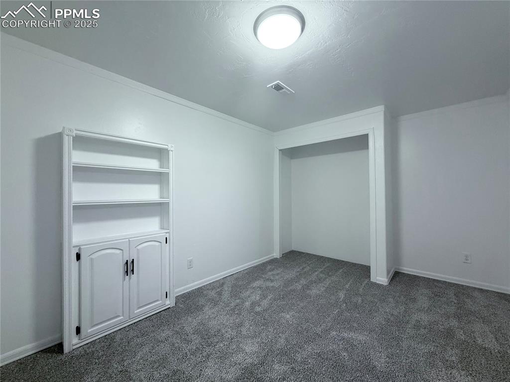 Image 28 of 38: Bedroom