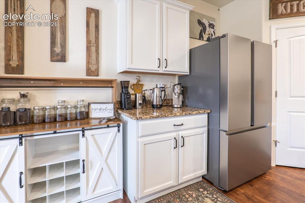 Image 21 of 50: Can fit your decorative furniture like this coffee bar