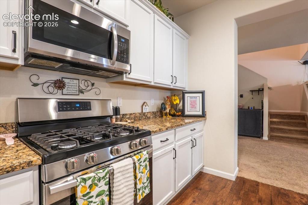Image 4 of 50: Upgraded s/s appliances 