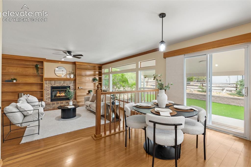 Image 17 of 48: Dining Area
