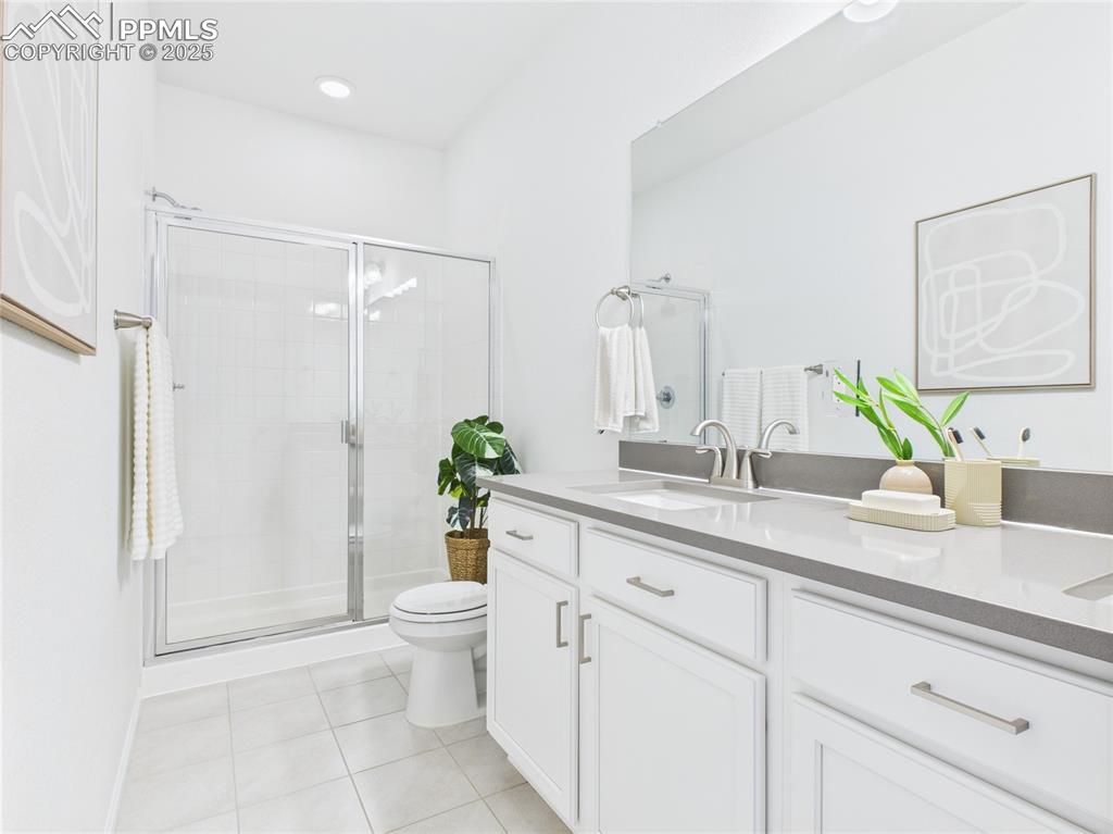 Image 11 of 22: Bathroom