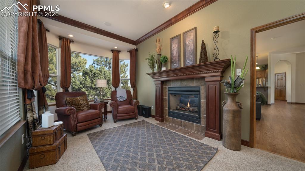 Image 14 of 42: Sitting Room