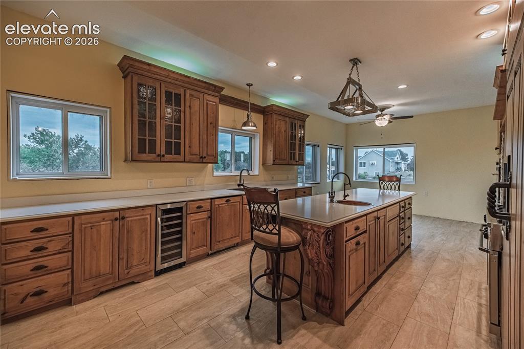Image 13 of 46: Kitchen