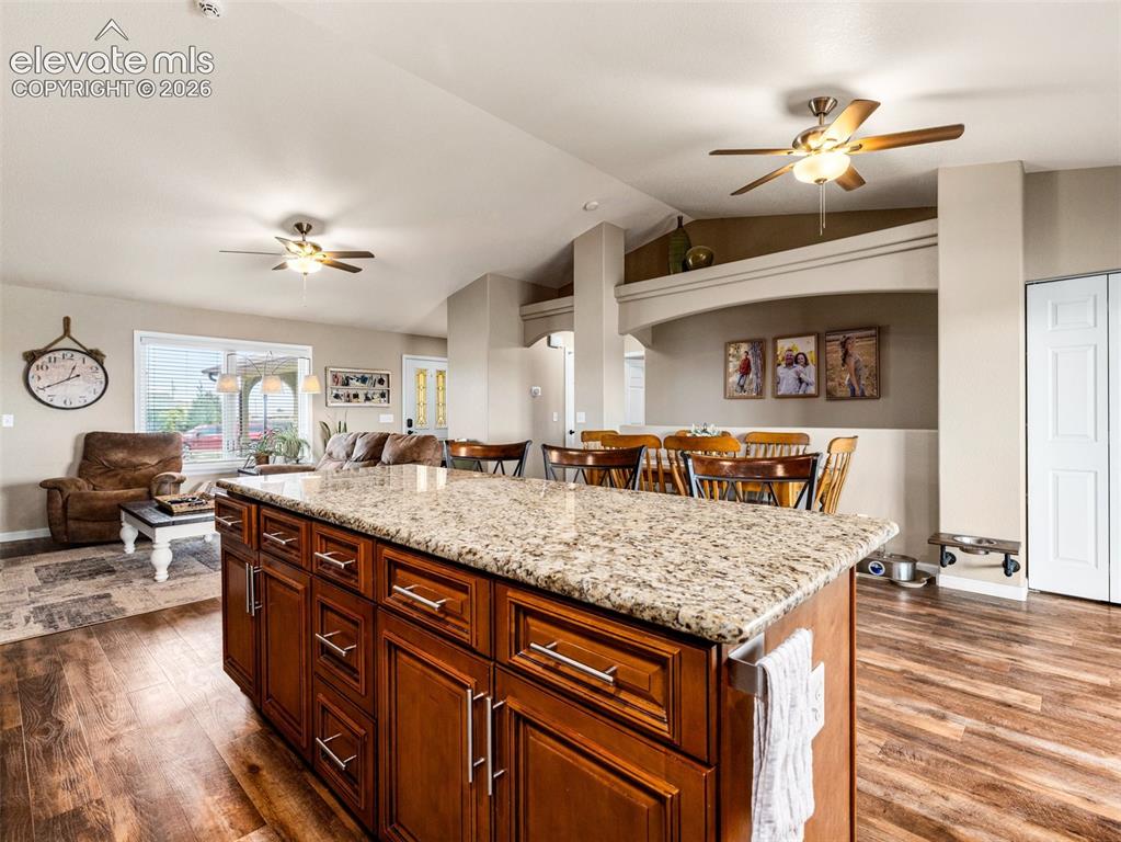 Image 11 of 50: Kitchen