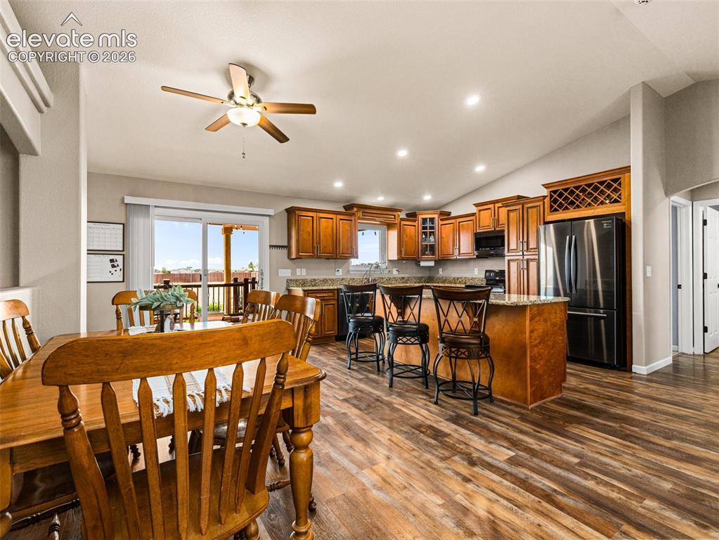 Image 7 of 50: Gorgeous custom cabinets