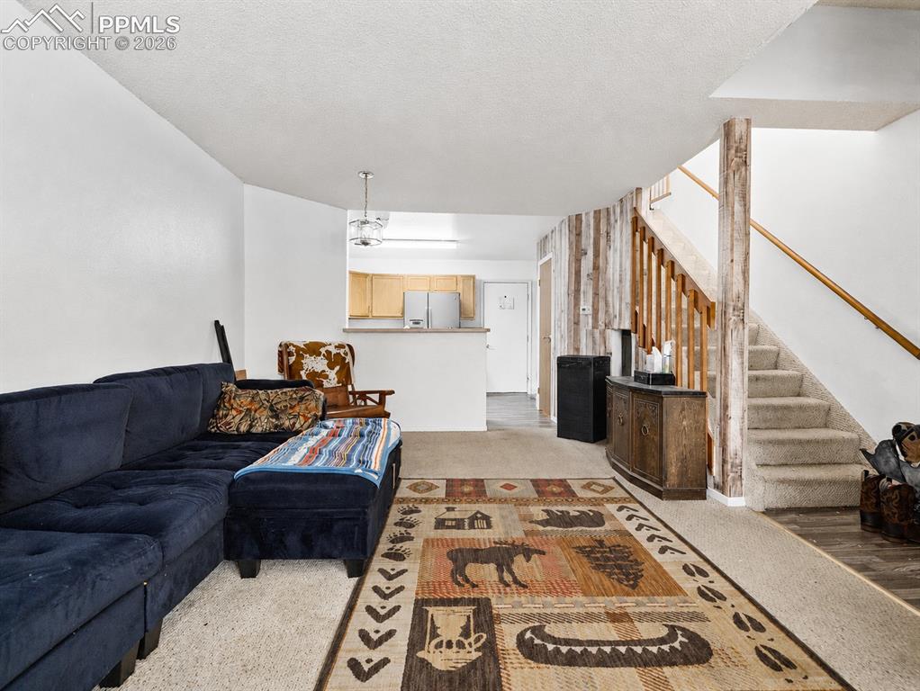 Image 3 of 14: Living Room